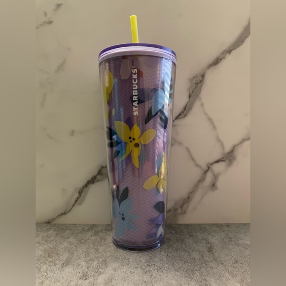 NWT Starbucks Winter 2023 Drifting Magnolias Venti Cold Cup Tumbler - Picture 3 of 10